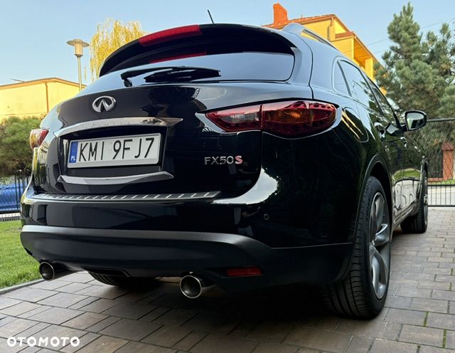 Infiniti FX - 22