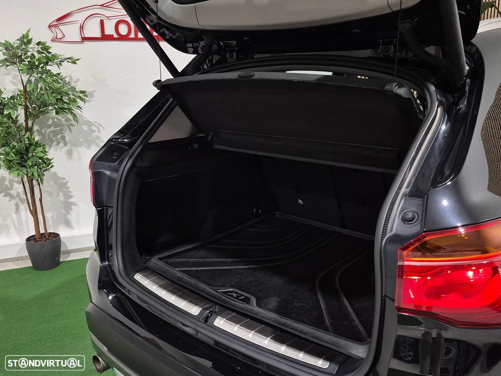 BMW X1 16 d sDrive Line xLine - 36