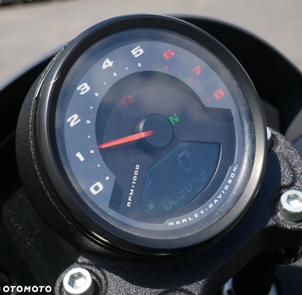 Harley-Davidson Softail Low Rider - 11