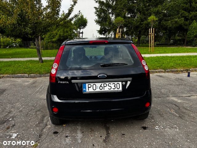 Ford Fiesta 1.3 Ambiente - 3