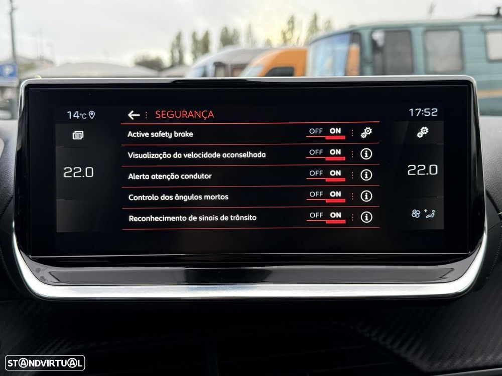 Peugeot 208 1.2 PureTech GT - 35