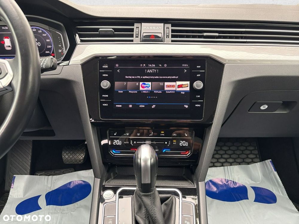 Volkswagen Passat 2022