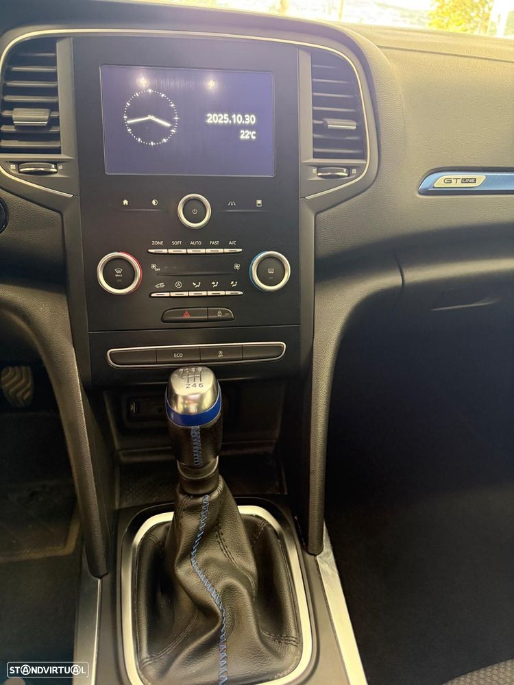 Renault Mégane 1.5 dCi GT Line J18 - 11