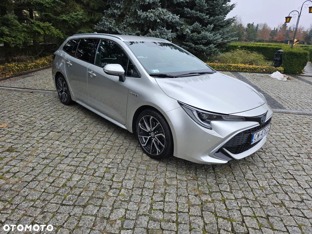 Toyota Corolla 2.0 Hybrid Executive - 9