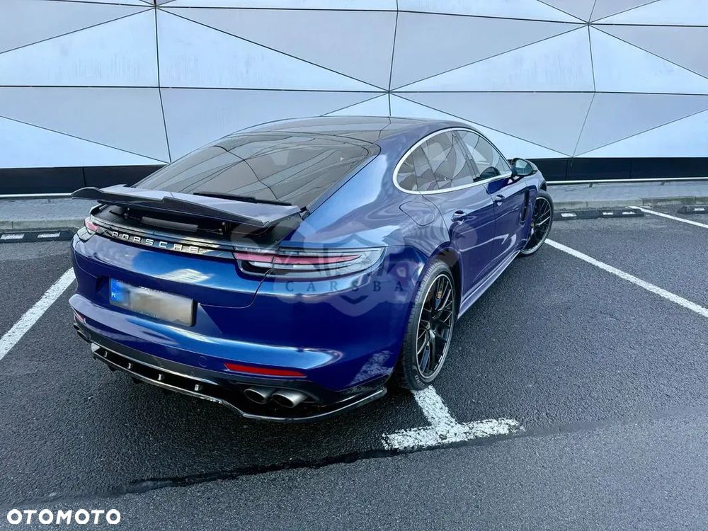 Porsche Panamera 4S - 3