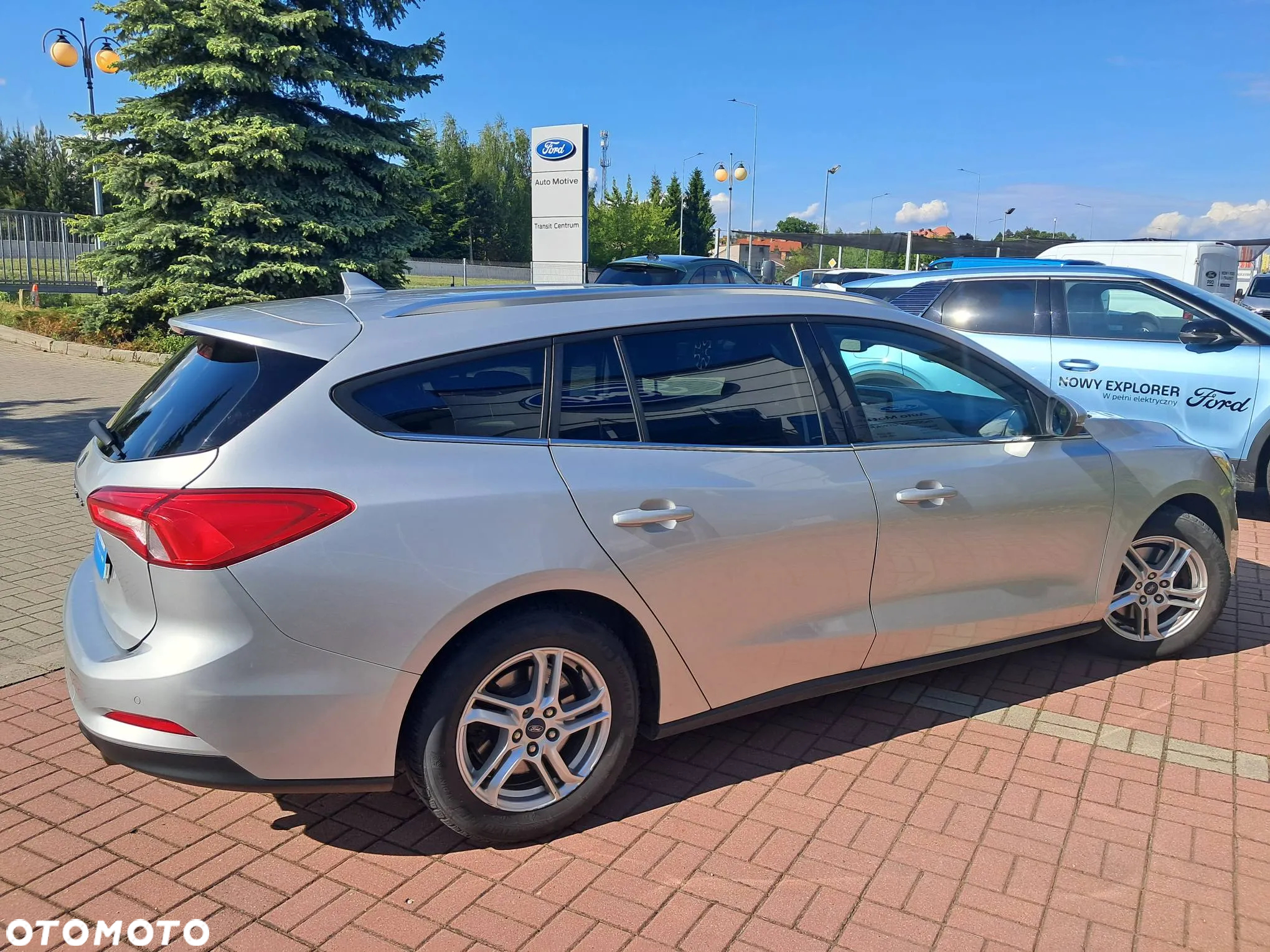 Ford Focus 1.5 TDCi SYNC Edition - 13