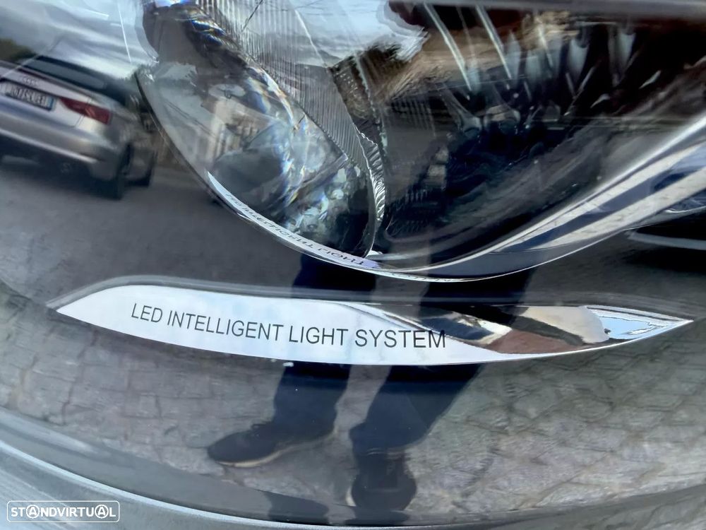 Mercedes-Benz E 220 CDi BlueEfficiency Auto - 52