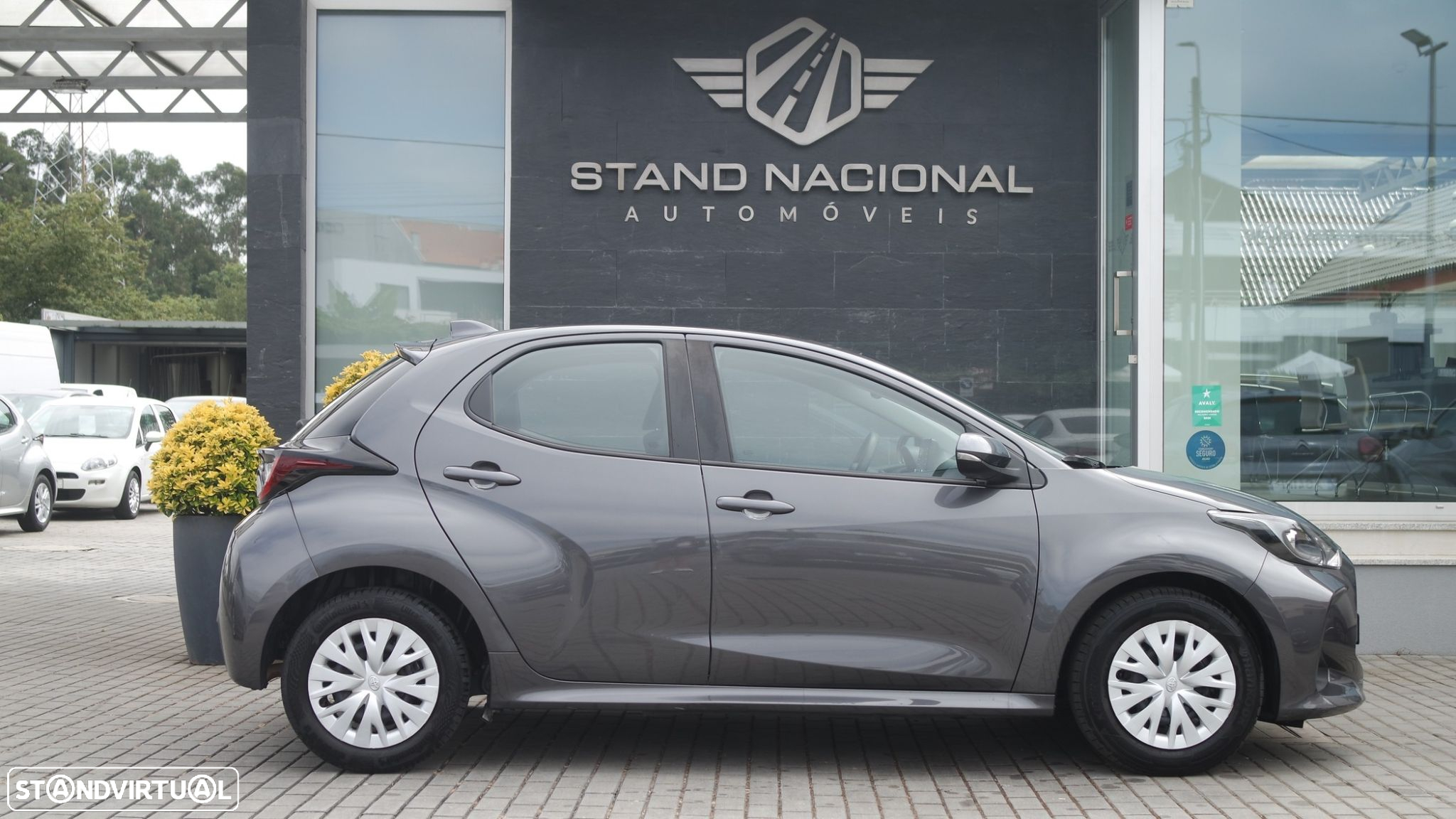 Toyota Yaris - 4