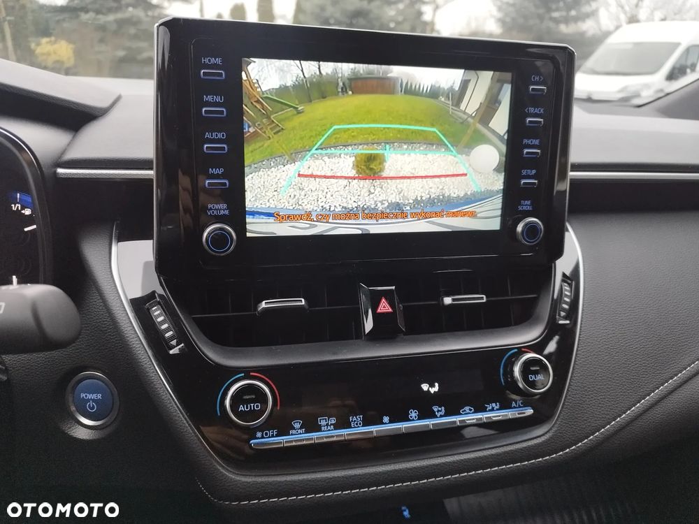 Toyota Corolla 1.8 Hybrid GPF Executive - 37