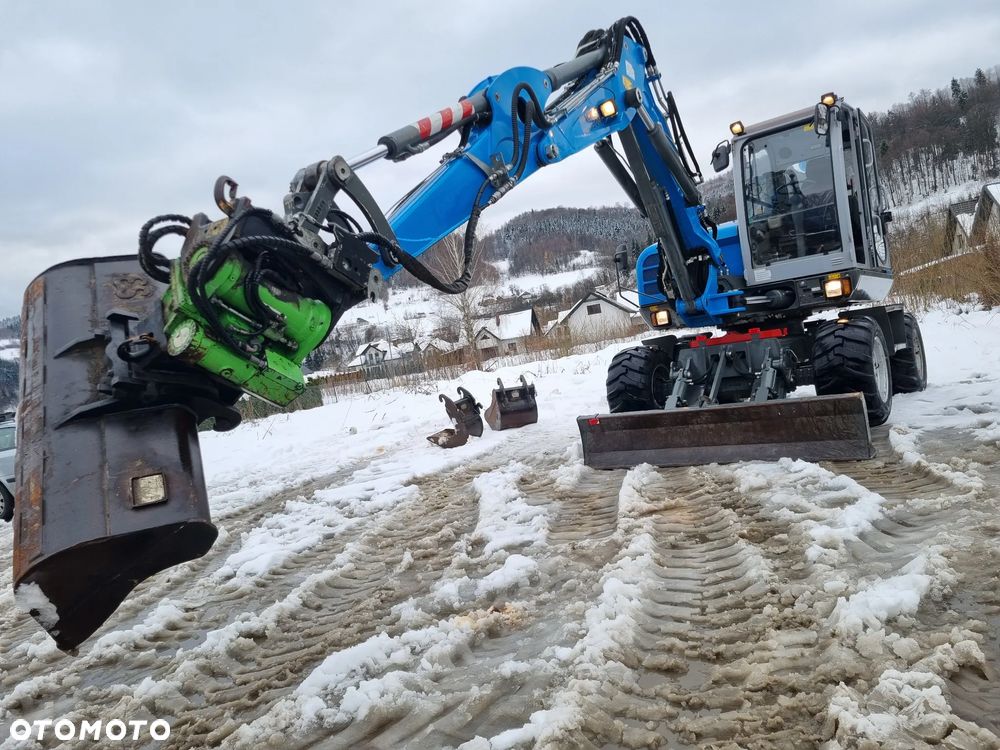 Wacker Neuson EW100 Koparka Kołowa 11 ton. 3x Ramię +ROTOTIL z regulacją szybkości+ Skosowanie Hydr+Pompa ON Łyżki. z Norwegii Jak Nowa z salonu! 2086mtg PERKINS silnik. STABILIZATORY Klima. DEKRA 2026r. Książka serwisowa. Szybkozłącze Hydr. Opcja podpięcia samego wiertła do gleby. - 23