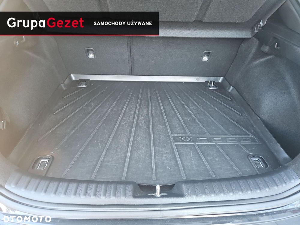 Kia XCeed 1.5 T-GDI M - 17