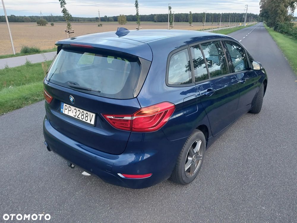 BMW Seria 2 218i - 6
