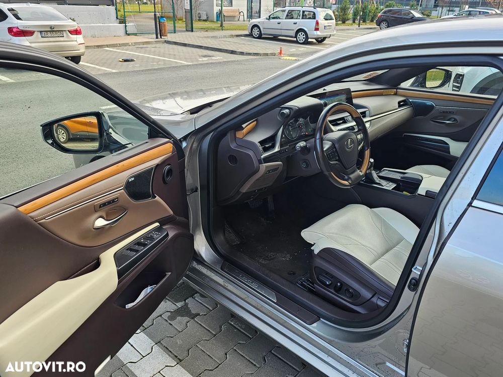 Lexus Seria ES 300h Luxury - 12