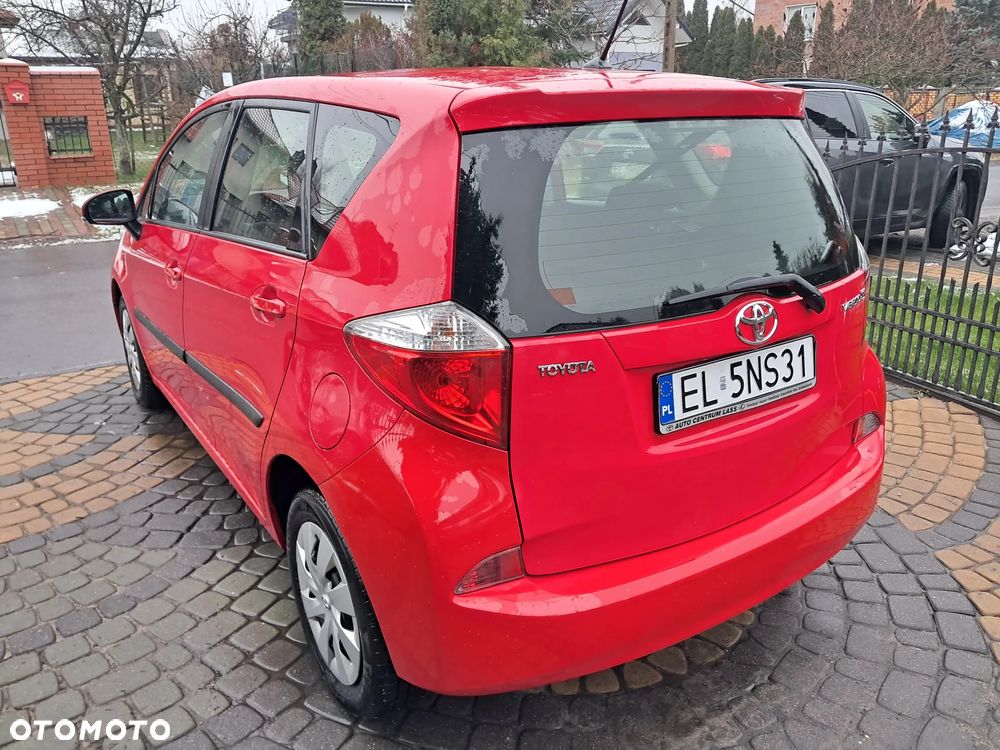 Toyota Verso S 1.33 VVT-i - 4