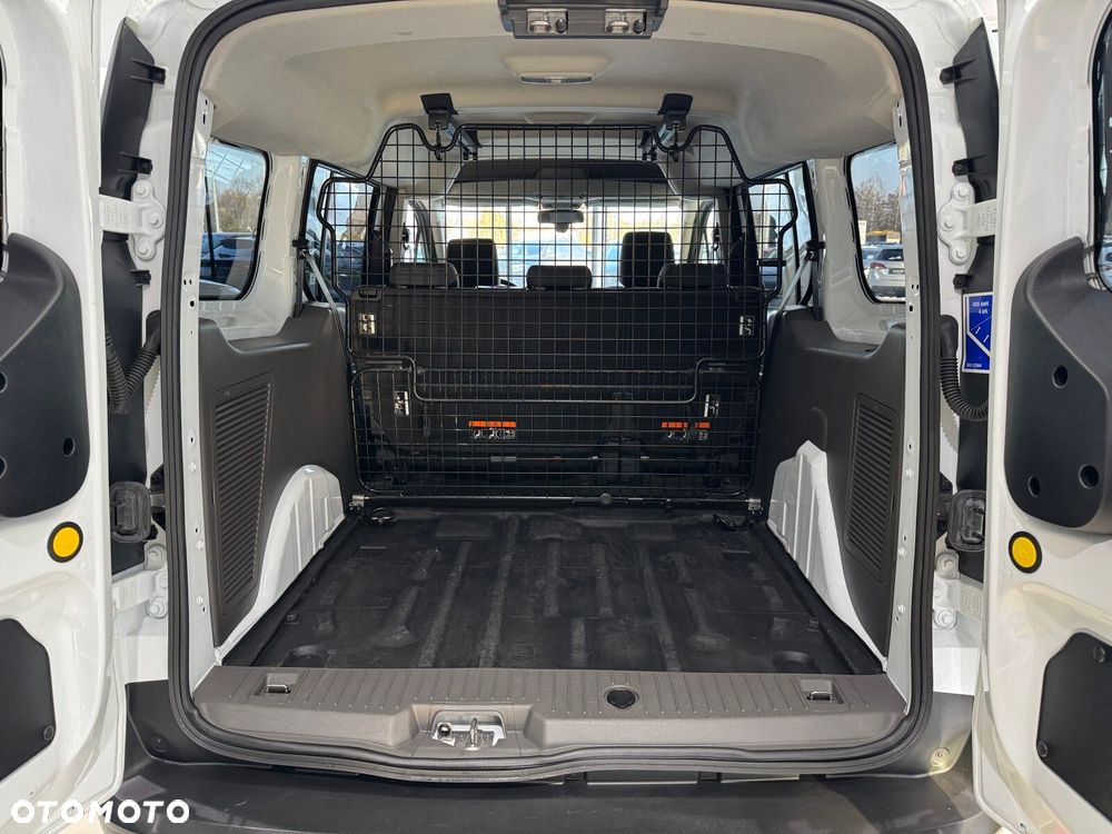 Ford Transit Connect - 18