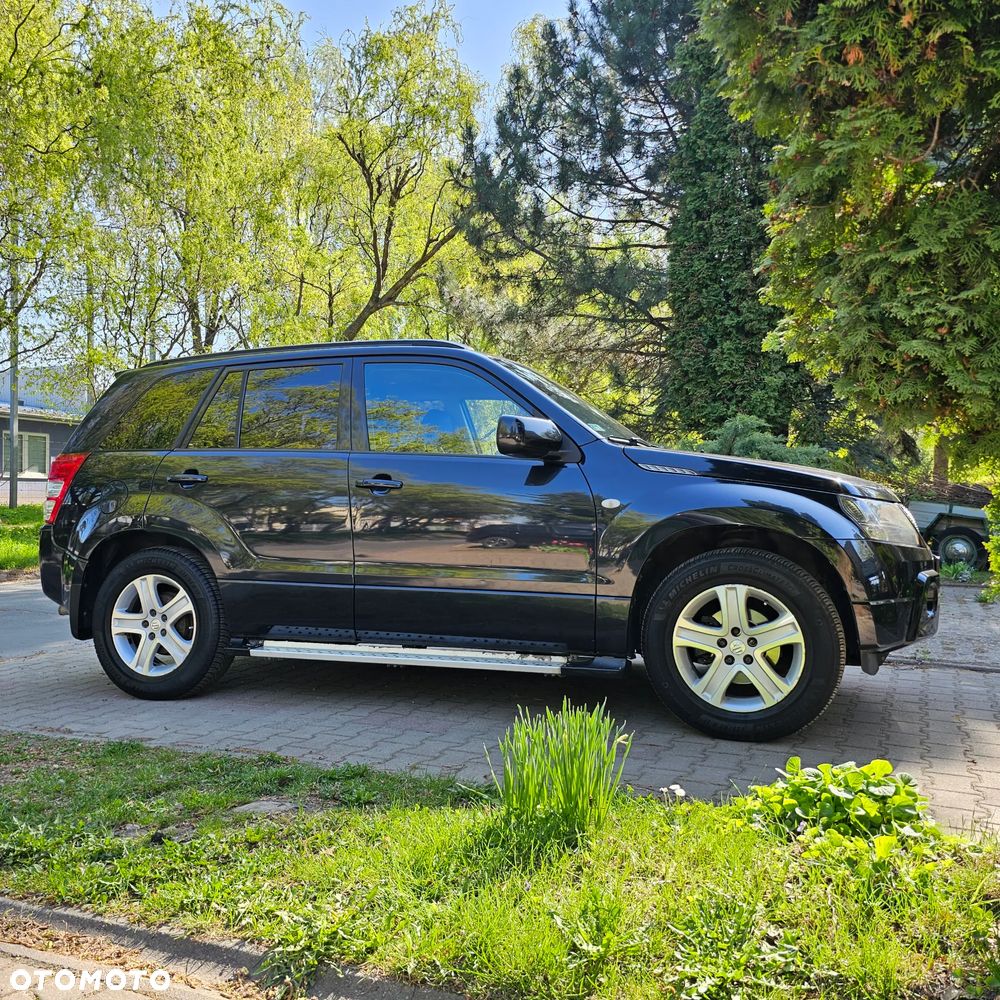 Suzuki Grand Vitara 2.0 Automatik Comfort + - 2