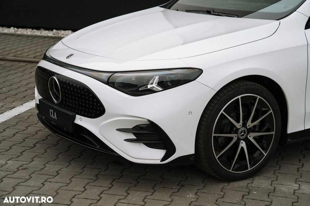 Mercedes-Benz CLA 350 4MATIC Coupe - 10