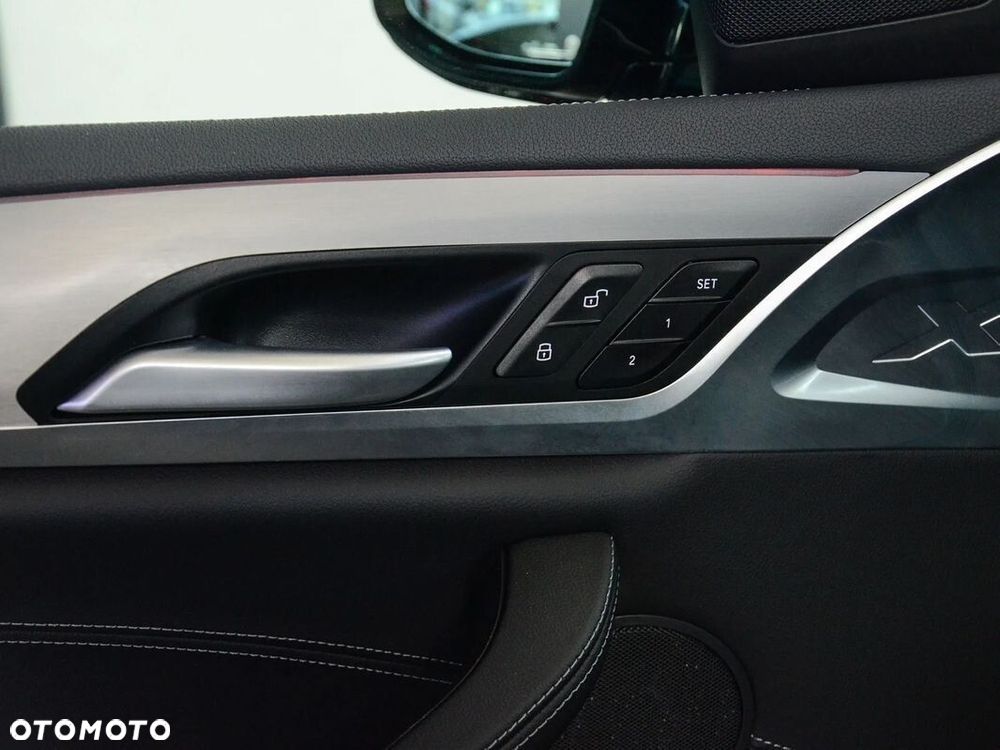 BMW X4 - 21