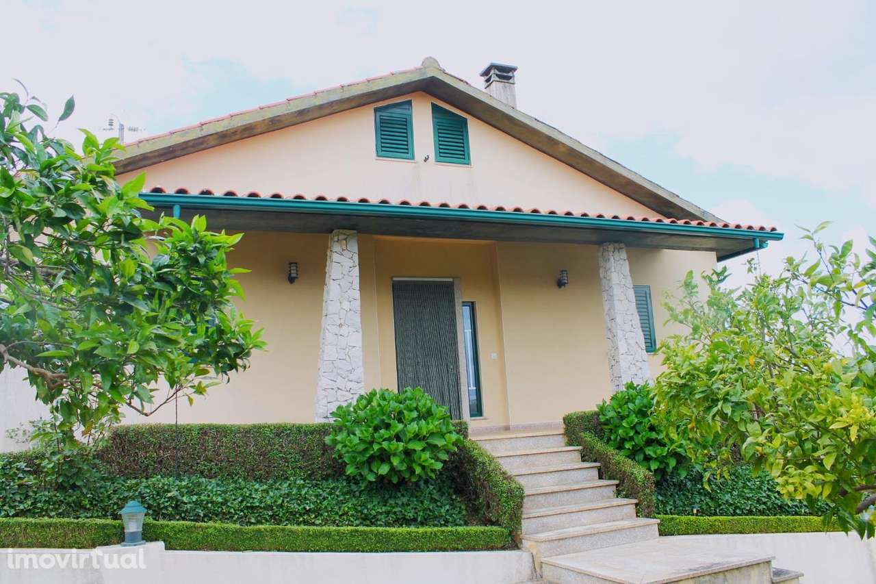 Moradia V4 - Grande imagem: 2/28