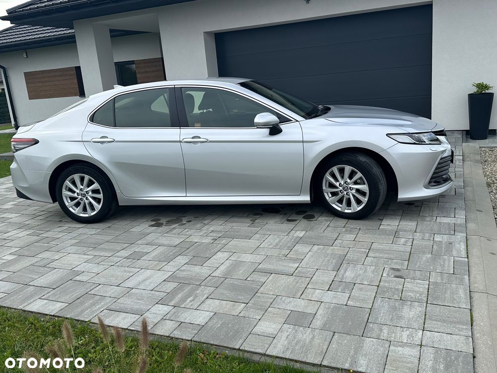 Toyota Camry 2023 photo 4