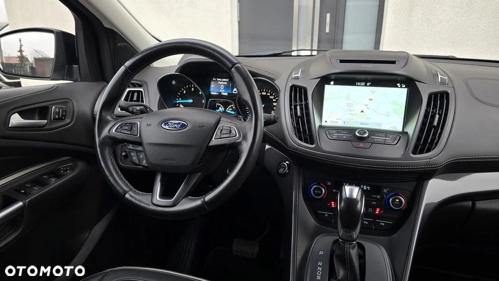 Ford Kuga 2.0 TDCi 4x4 Vignale - 23