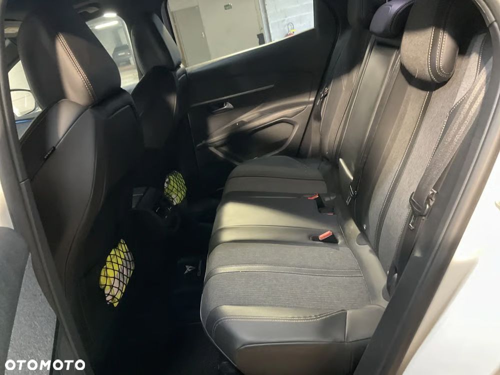 Peugeot 3008 1.6 BlueHDi Allure S&S EAT6 - 9