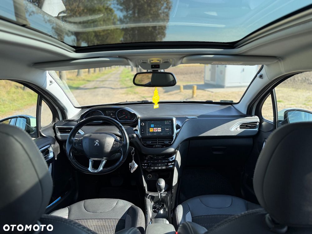 Peugeot 2008 1.2 Pure Tech GPF Allure S&S EAT6 - 7