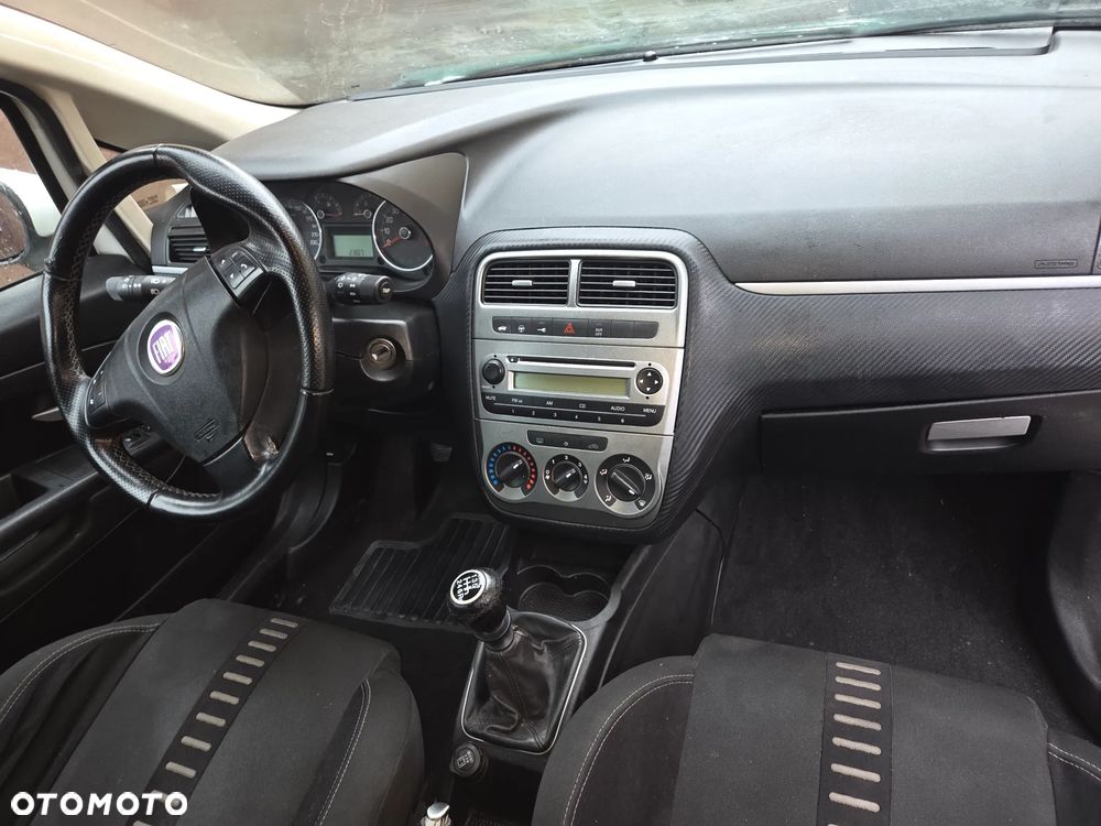 Fiat Punto - 14