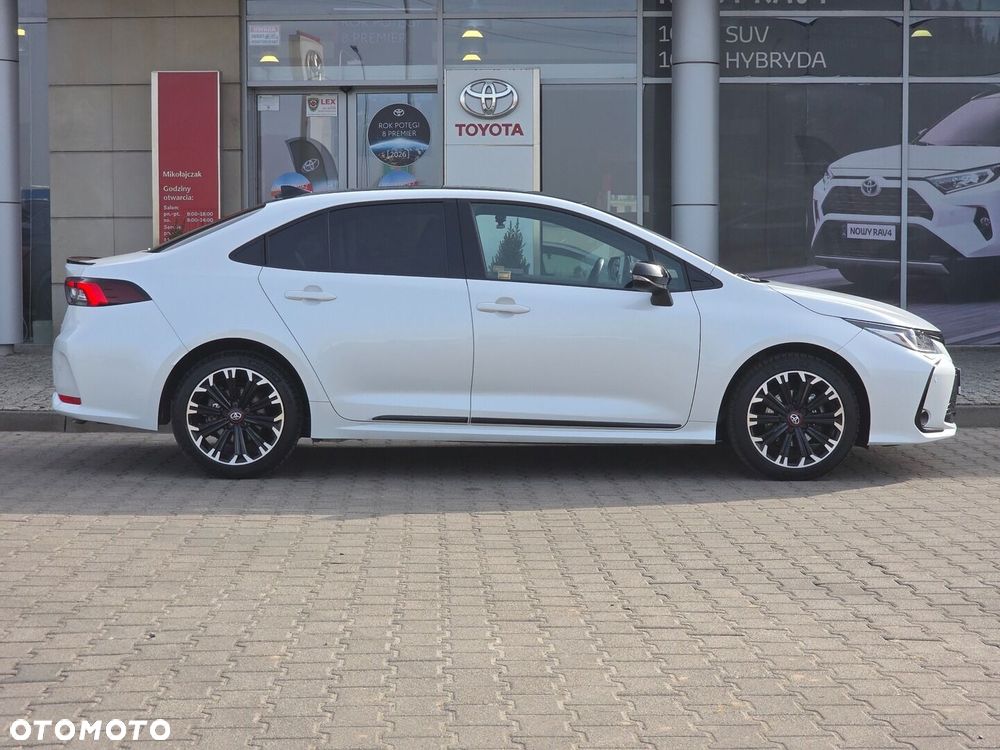 Toyota Corolla 1.8 Hybrid GR Sport - 8
