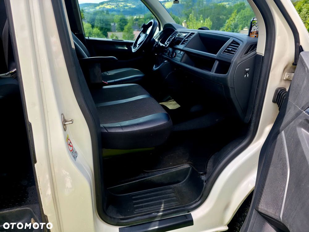 Volkswagen Caravelle 2.0 TDI L2 Trendline 4Motion DSG - 12