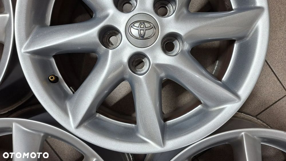 Felgi Aluminiowe 16 Toyota Auris Corolla 5x114.3 ET 45 - 9
