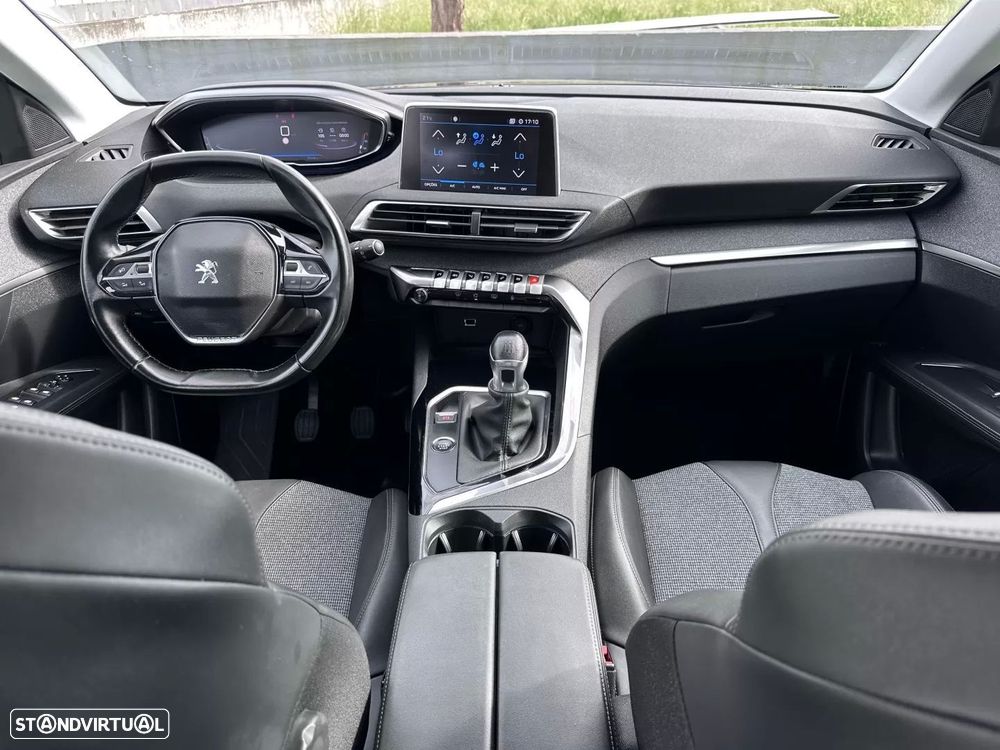 Peugeot 3008 1.2 PureTech Allure Pack - 26