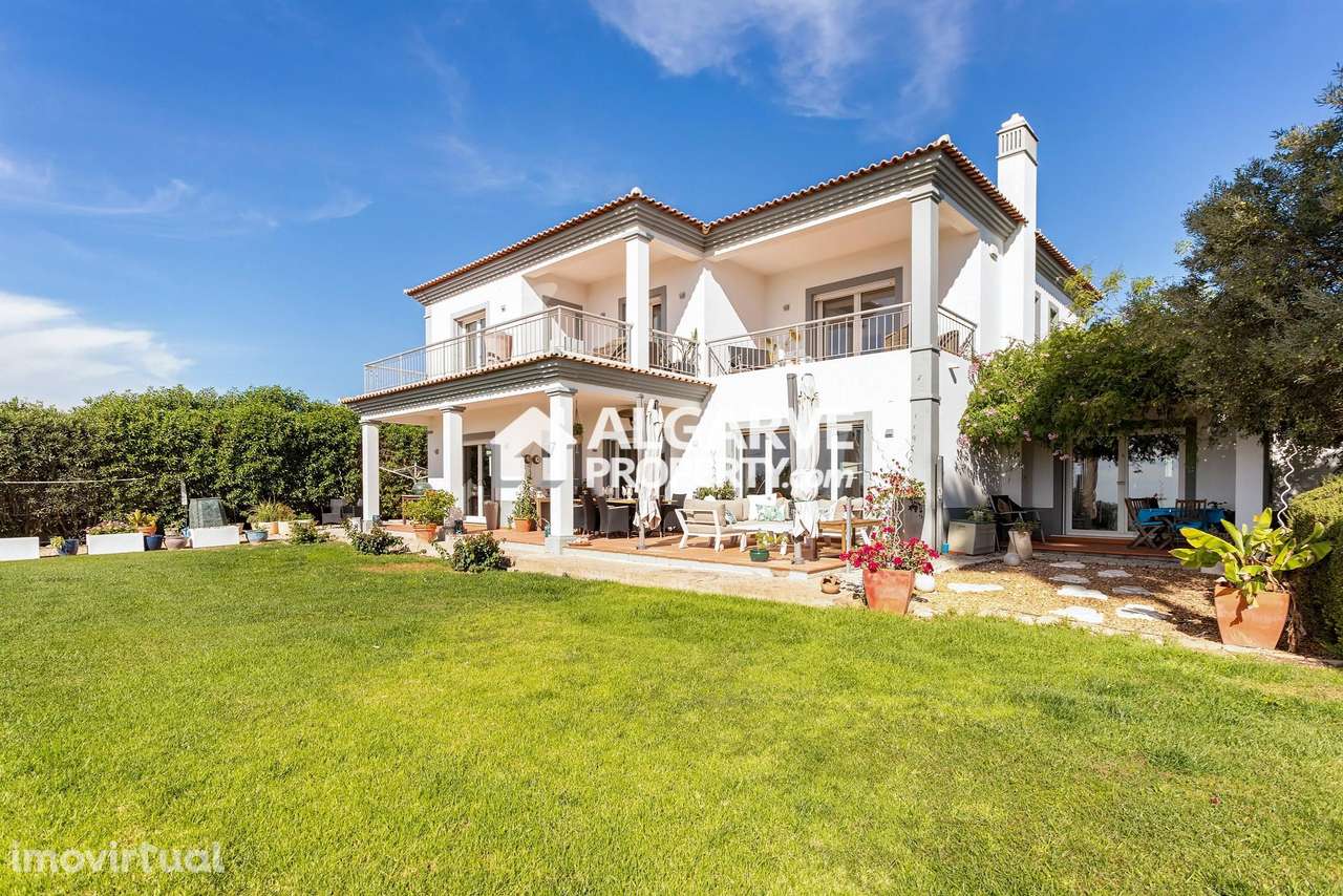 Moradia de 4 quartos com deslumbrantes vistas para o campo e para o ma - Grande imagem: 2/35