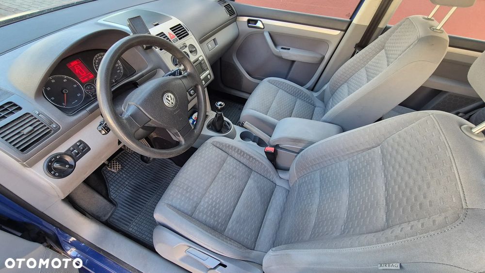 Volkswagen Touran 2.0 TDI DPF Trendline - 7