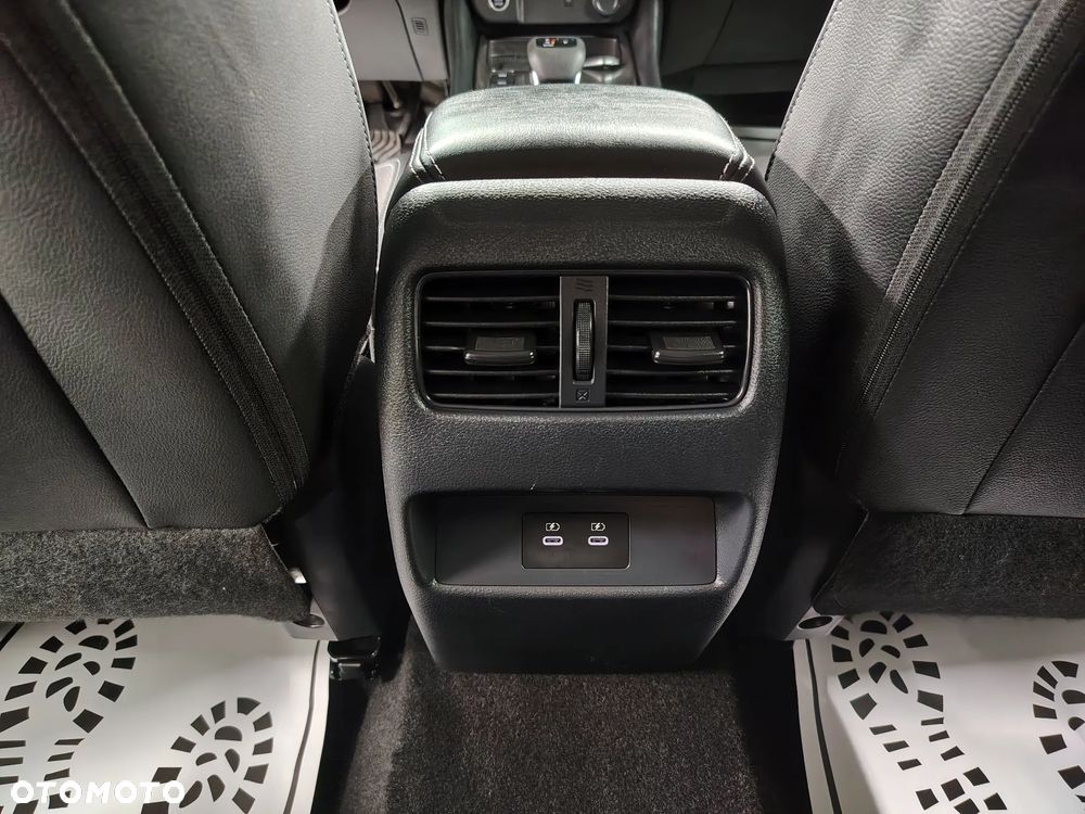 Nissan Qashqai 1.3 DIG-T MHEV Xtronic N-Connecta - 24