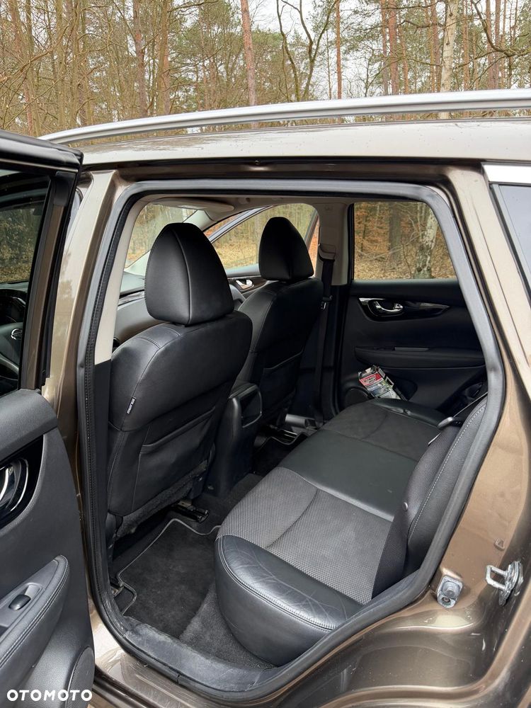 Nissan Qashqai 1.6 DCi 4x4 Tekna EU6 - 8