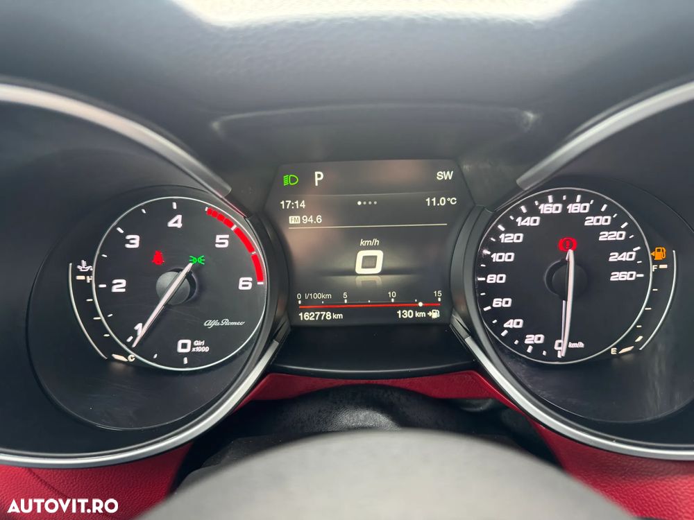Alfa Romeo Stelvio 2.2 16V AT8-Q4 Super - 9