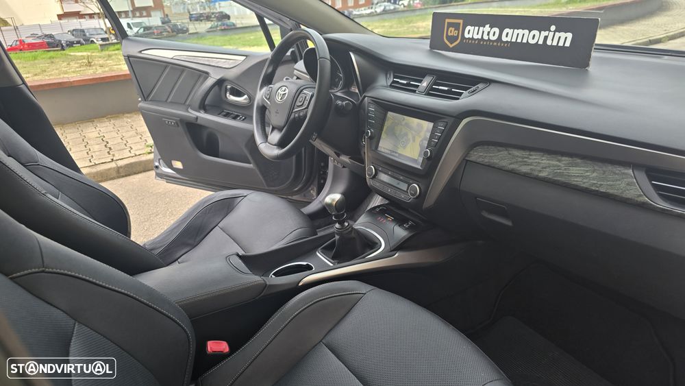Toyota Avensis SW 2.0 D-4D Luxury+GPS - 19