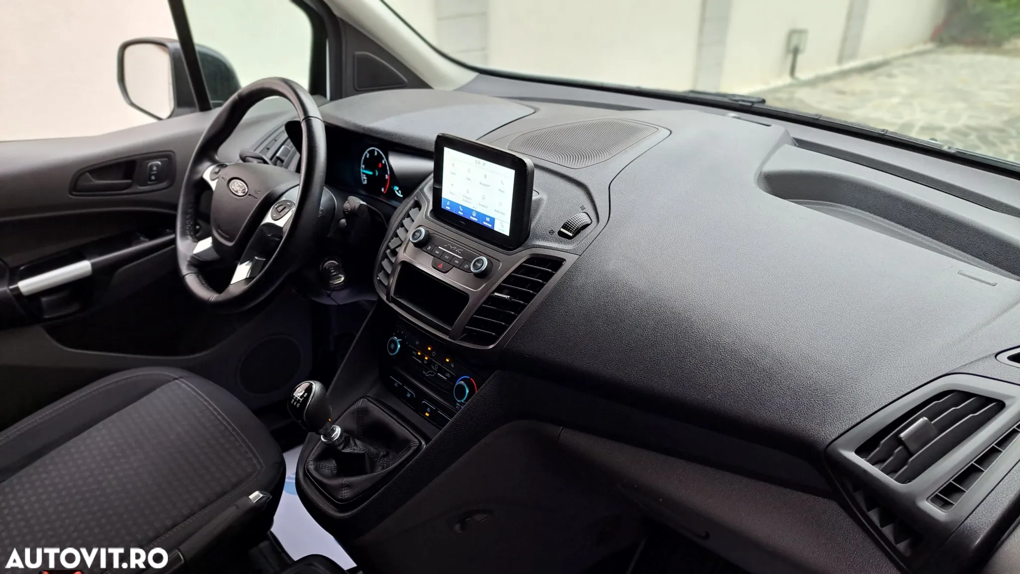 Ford TRANSIT CONNECT VAN TREND L1 FWD - 24