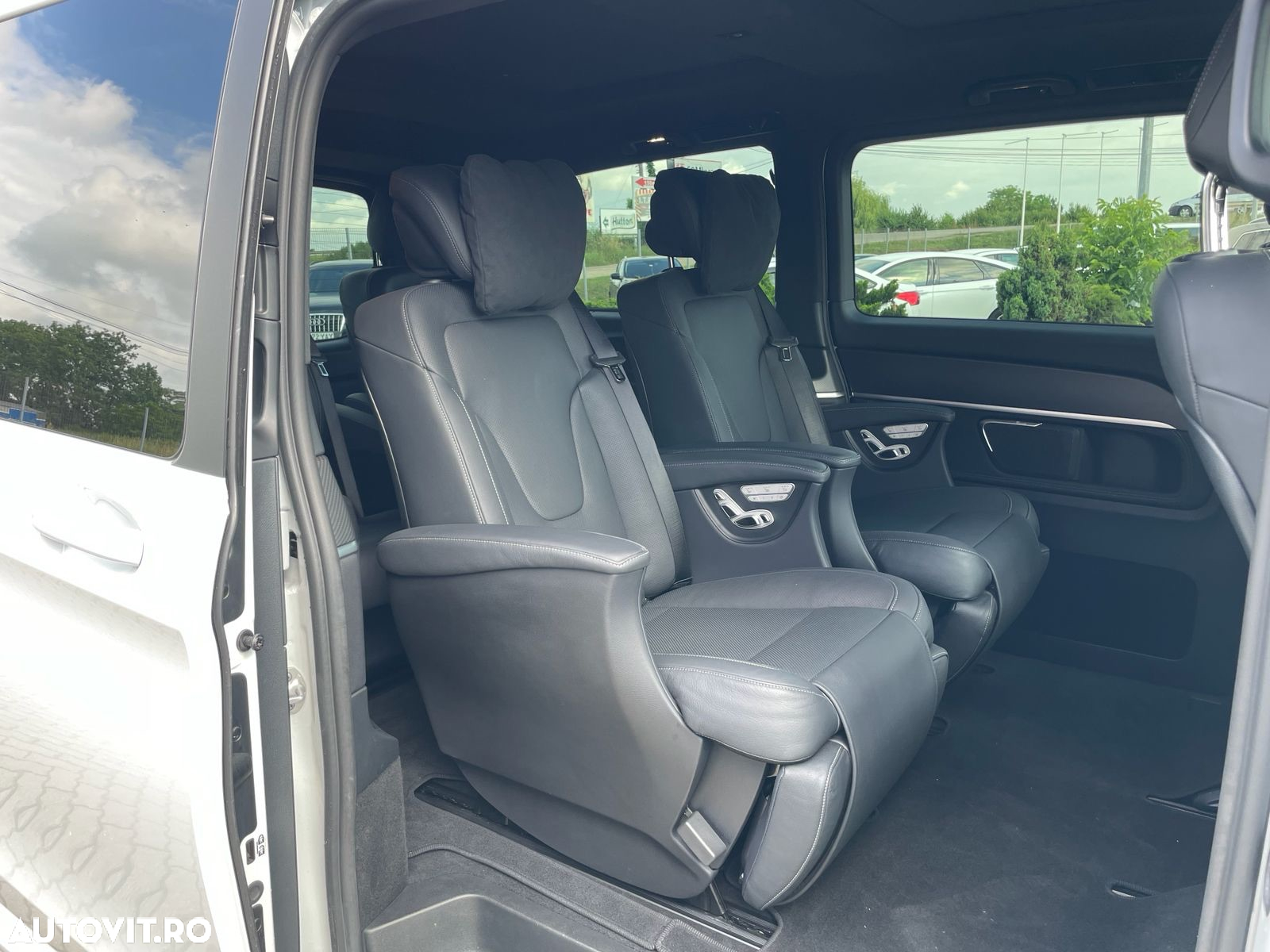 Mercedes-Benz V 300 d lang 4Matic 9G-TRONIC Exclusive - 15