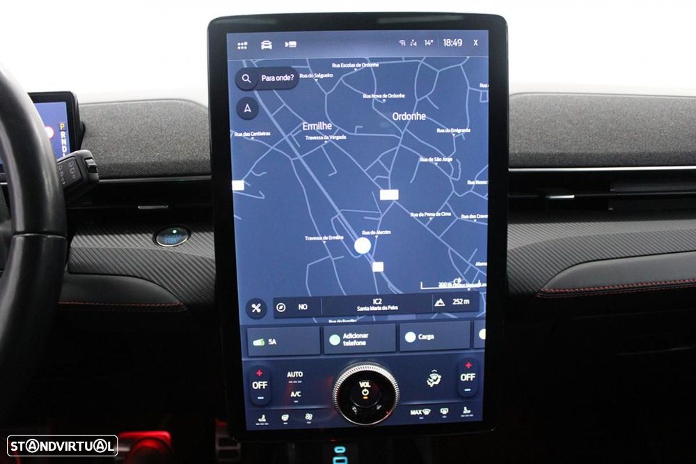 Ford Mustang Mach-E 98.7 kWh Premium AWD - 30