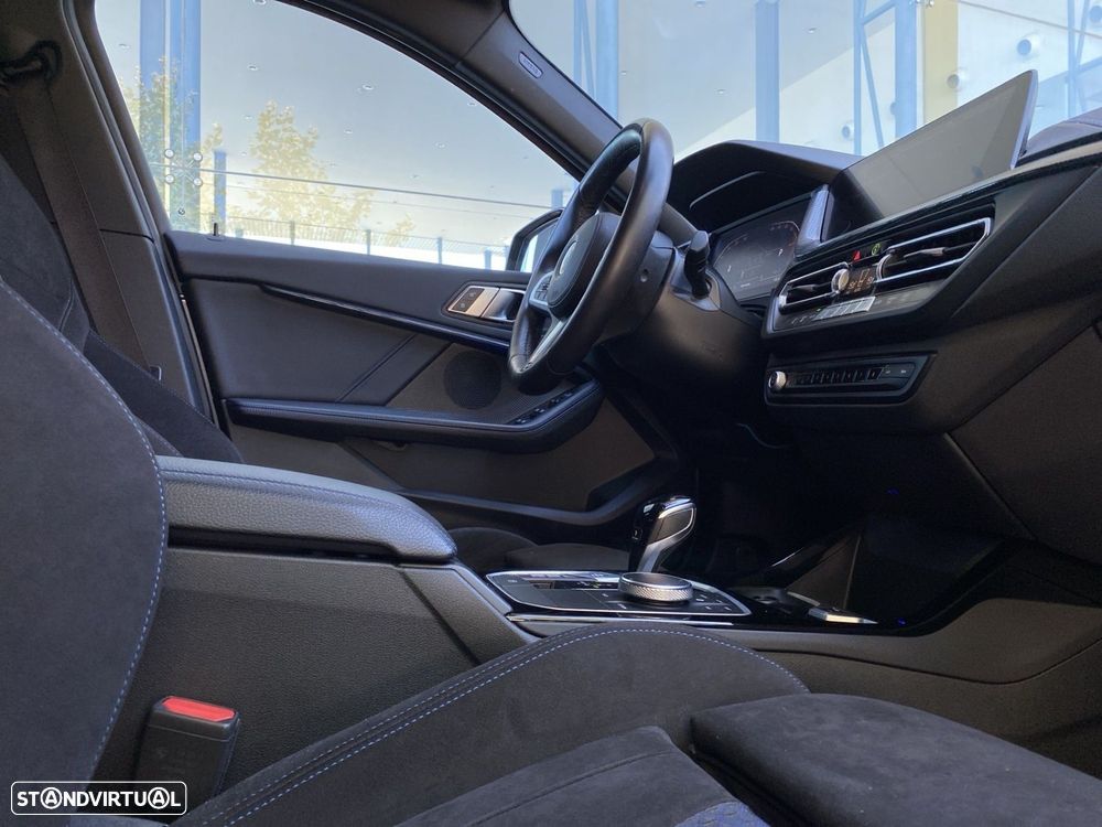 BMW 118 i Pack Desportivo M Auto - 13