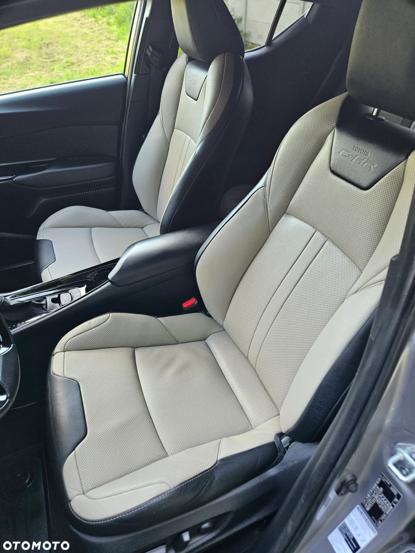 Toyota C-HR 1.8 Hybrid GPF Selection - 29