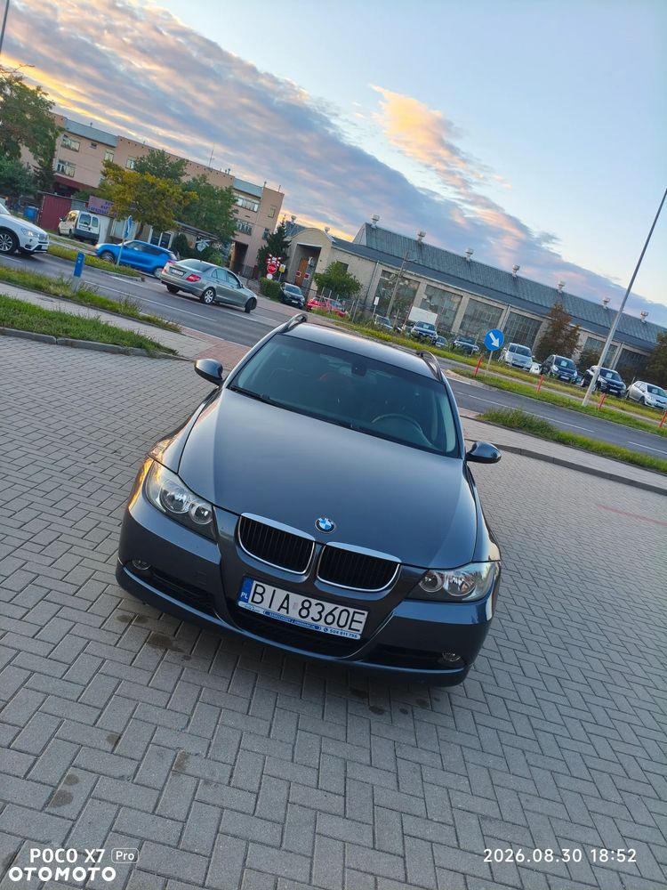 BMW Seria 3 320i - 11