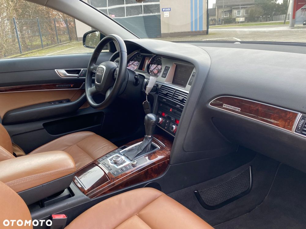 Audi A6 Limousine 3.2 FSI Quattro Tiptronic - 8