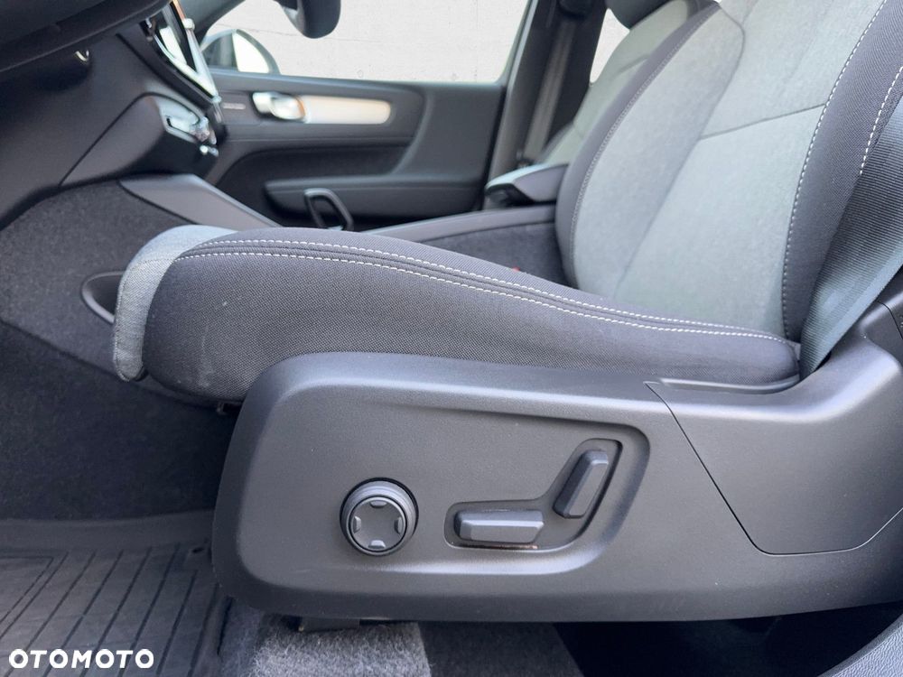 Volvo XC 40 - 18