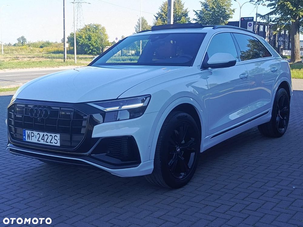 Audi Q8 55 TFSI mHEV Quattro Tiptronic - 1