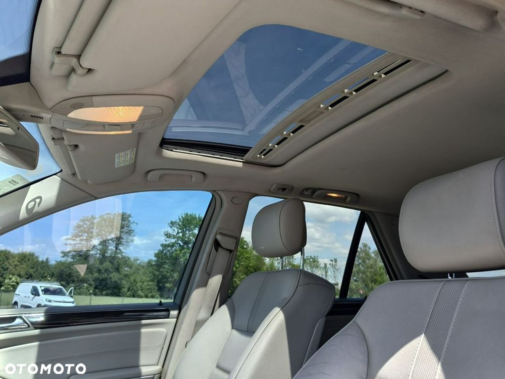 Mercedes-Benz ML - 11