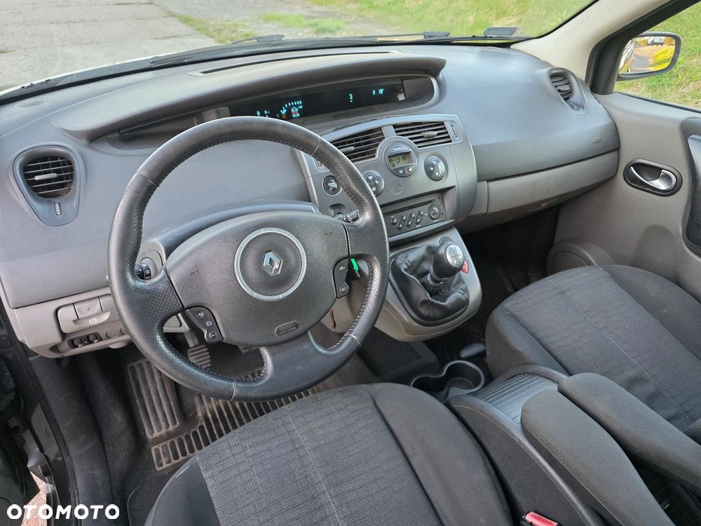 Renault Scenic - 8