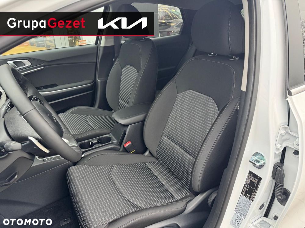 Kia XCeed 1.6 T-GDI M DCT - 16